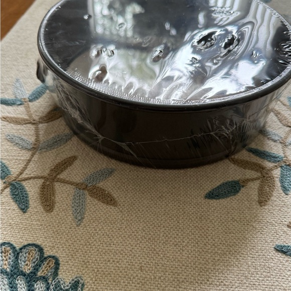 9-Inch Springform Pan - Picture 5 of 5